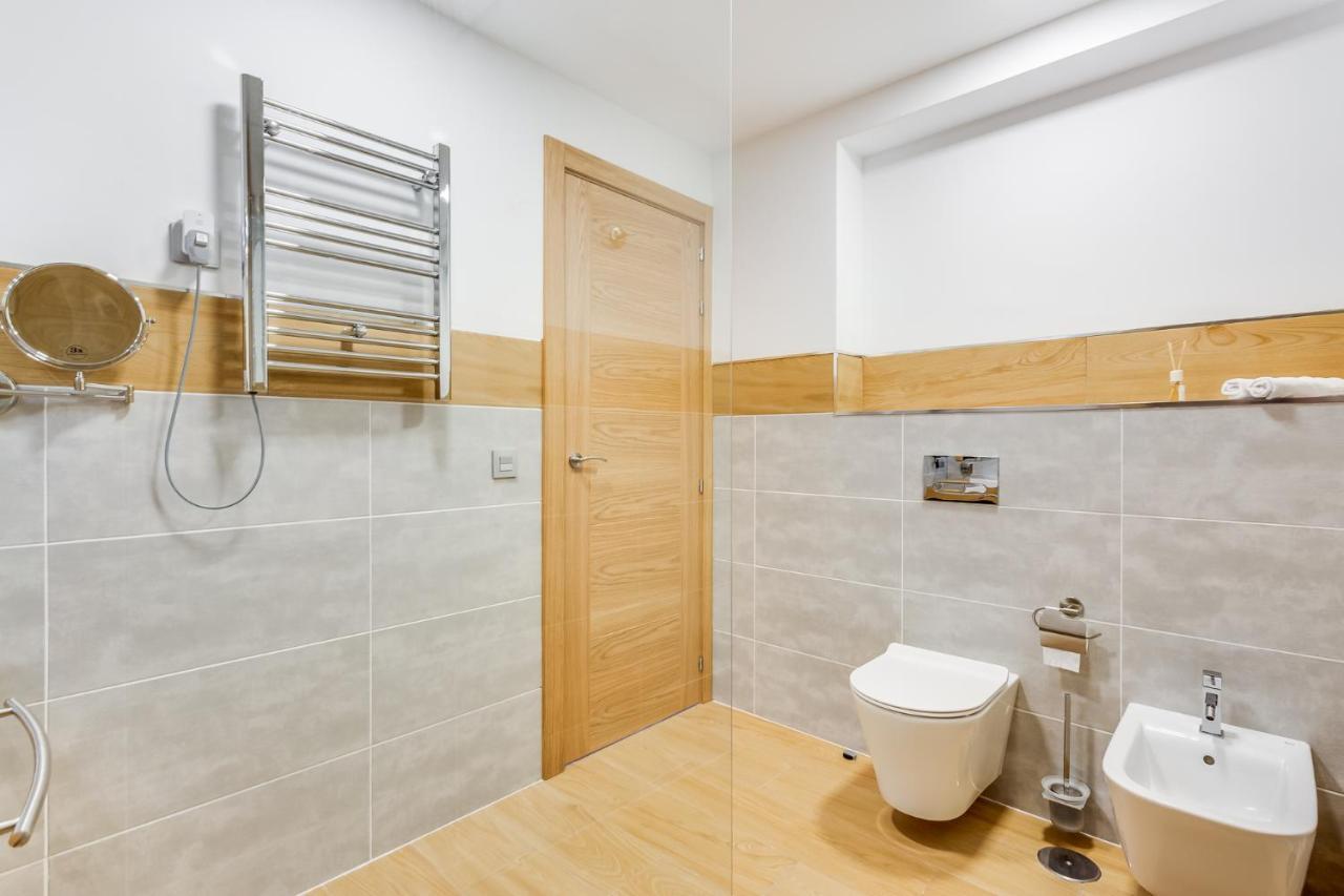 New 1 Bedroom Apartement On The Sea In Marbella. Екстериор снимка